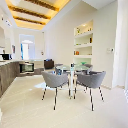 Semesterbostad Centrally Located Unique 2-bed Apt & 2.5 Bathrooms Żebbuġ